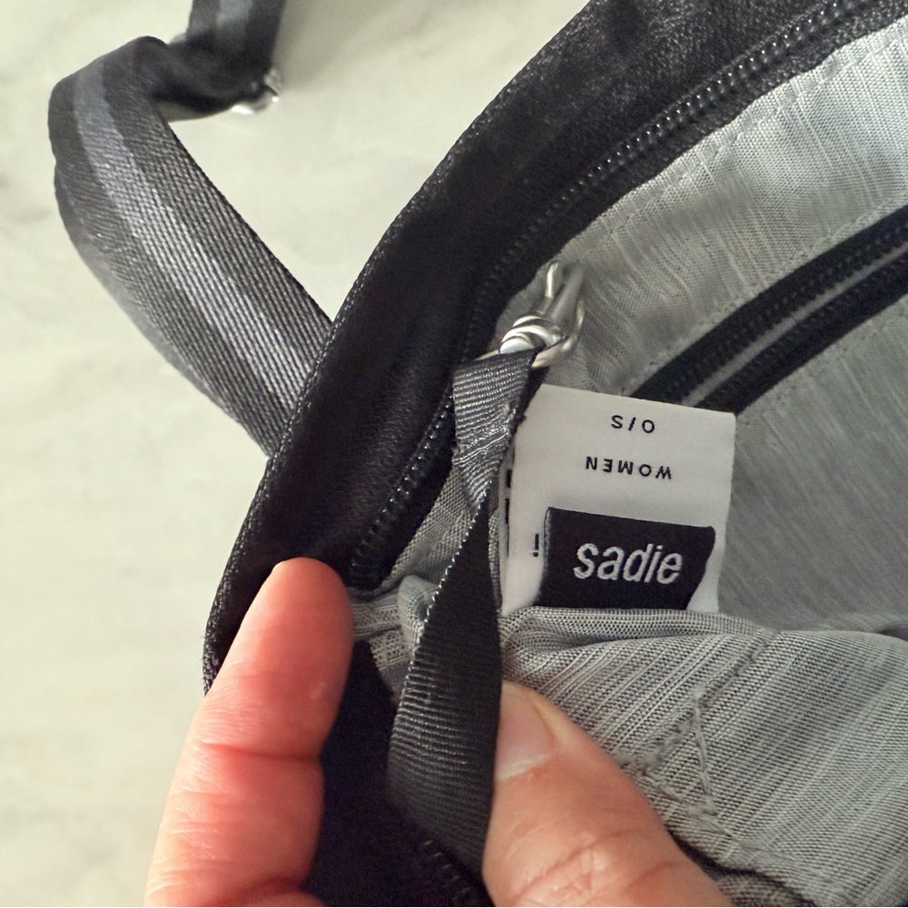 Like New Sherpani Sadie Crossbody Bag Black - Picture 8 of 10